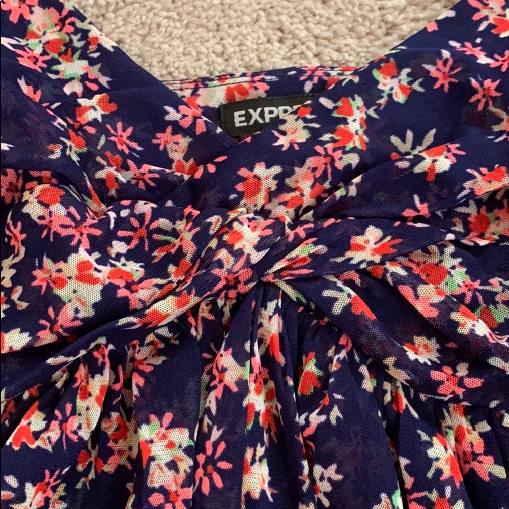 Express tank top - Picture 2 of 4